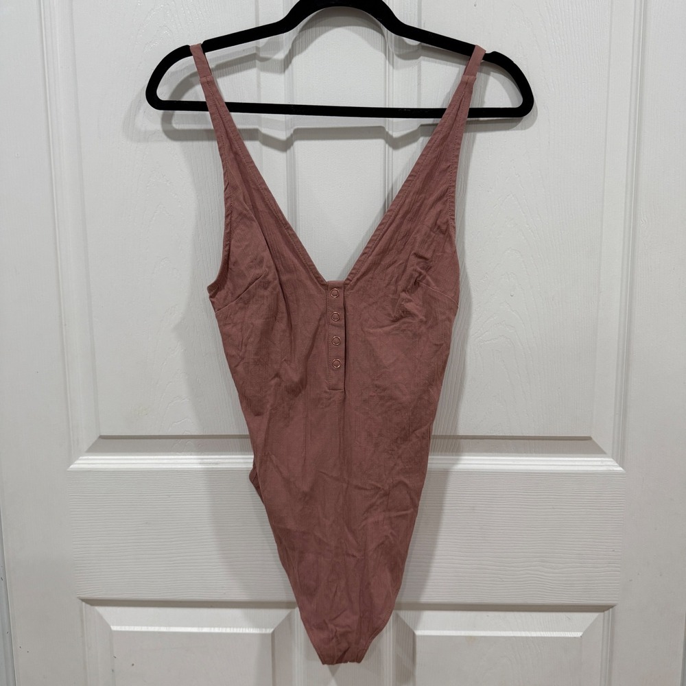 Intimately Free People Mauve Henley Bodice Textured V-Neck Bodysuit Medium